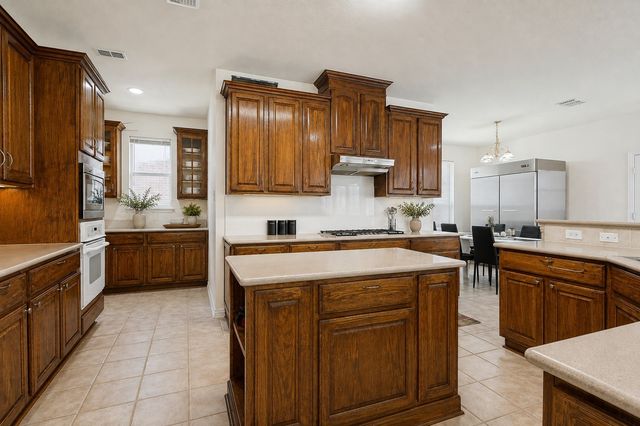14779 Blakehill Drive, Frisco, TX 75035