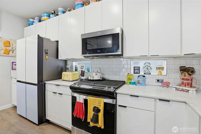 22505 70th Place W, Mountlake Terrace, WA 98043