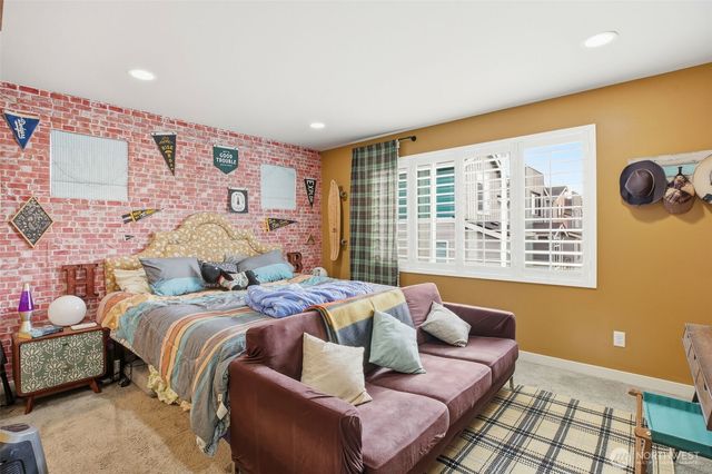 22505 70th Place W, Mountlake Terrace, WA 98043