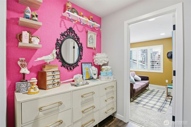 22505 70th Place W, Mountlake Terrace, WA 98043