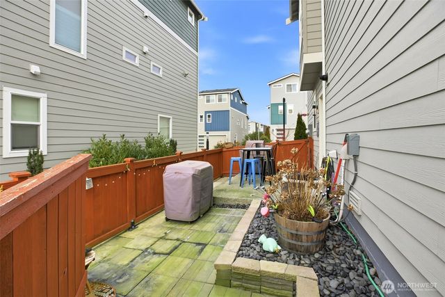 22505 70th Place W, Mountlake Terrace, WA 98043