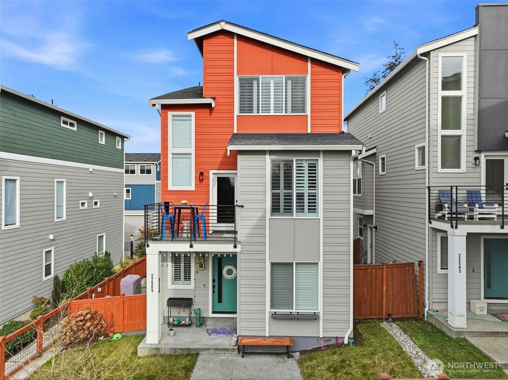 22505 70th Place W, Mountlake Terrace, WA 98043