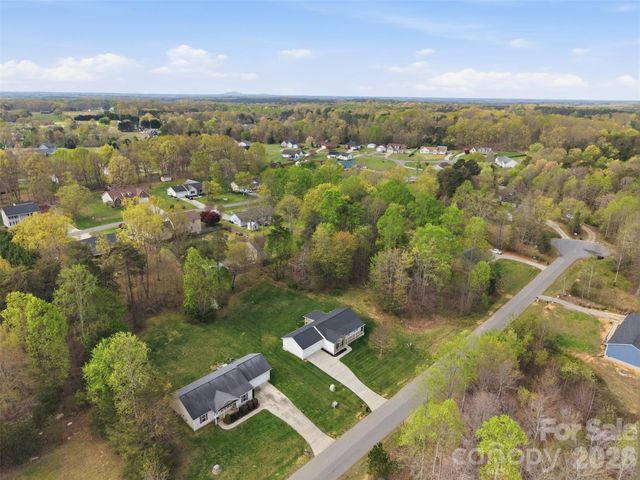 217 Winding Cedar Drive, Statesville, NC 28677