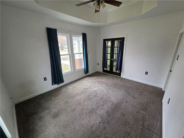 509 W Myrtle Street, Independence, KS 67301