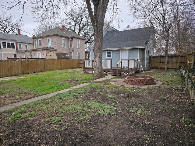 509 W Myrtle Street, Independence, KS 67301