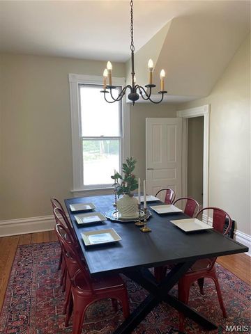 154 Adelle Avenue, Ferguson, MO 63135