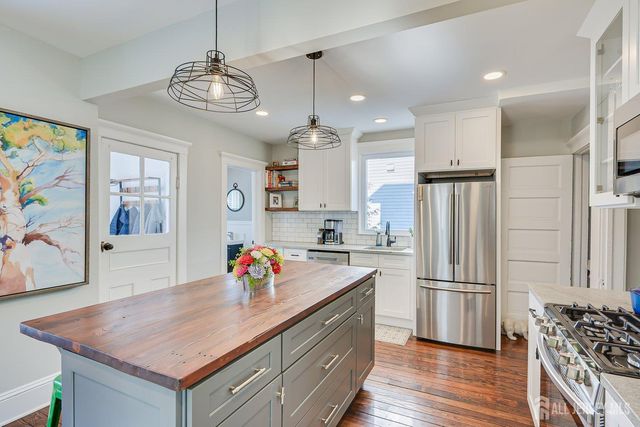 55 Grove Avenue, Metuchen, NJ 08840