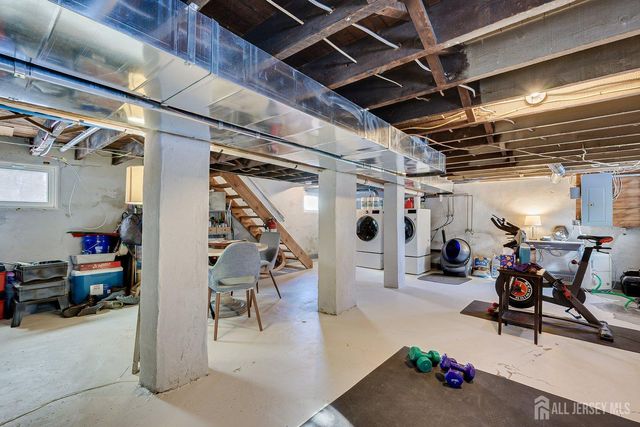 55 Grove Avenue, Metuchen, NJ 08840