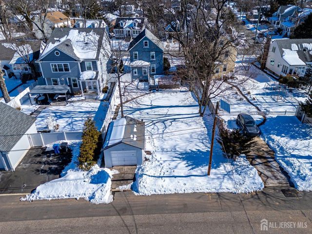 55 Grove Avenue, Metuchen, NJ 08840