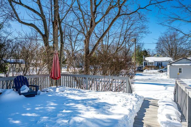 55 Grove Avenue, Metuchen, NJ 08840