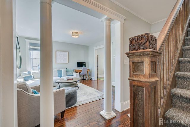 55 Grove Avenue, Metuchen, NJ 08840