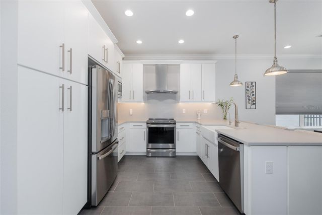 3101 MALTA AVENUE, Wesley Chapel, FL 33543