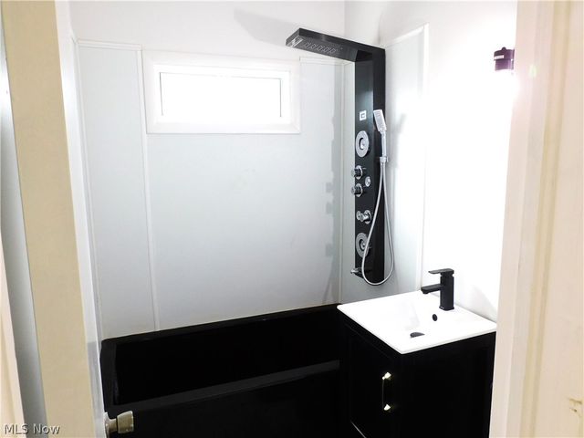 1427 Union Avenue, Ashtabula, OH 44004