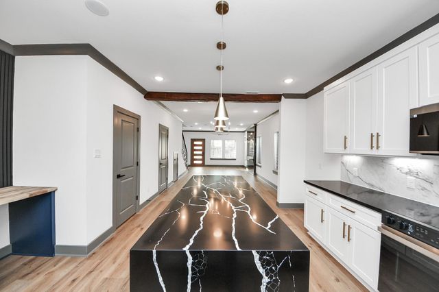 7925 Ritz Street, Houston, TX 77028