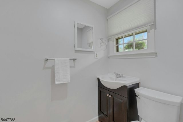 165 GREENWOOD DR, Long Hill Twp., NJ 07946