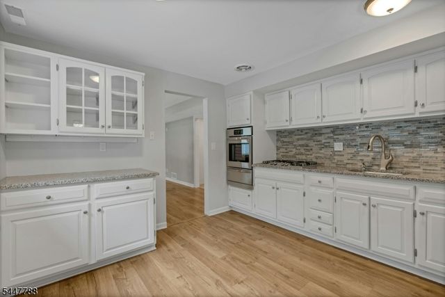 165 GREENWOOD DR, Long Hill Twp., NJ 07946