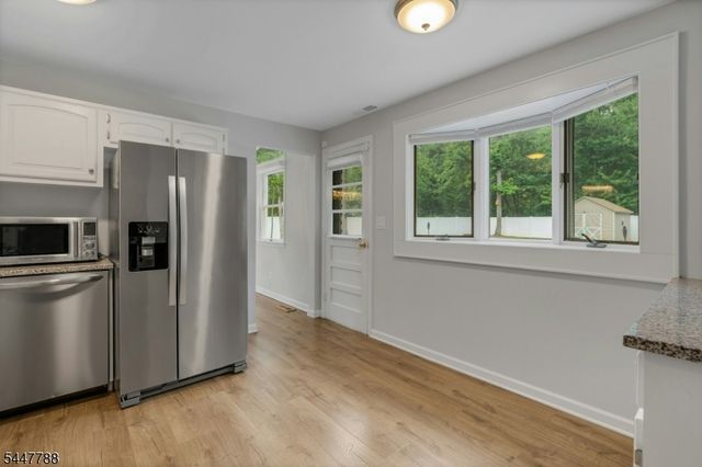 165 GREENWOOD DR, Long Hill Twp., NJ 07946