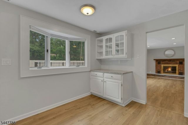 165 GREENWOOD DR, Long Hill Twp., NJ 07946