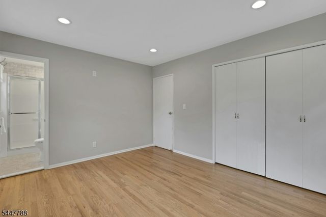 165 GREENWOOD DR, Long Hill Twp., NJ 07946