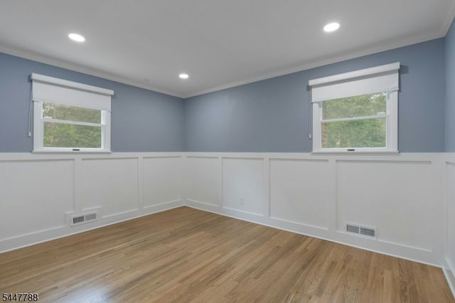 165 GREENWOOD DR, Long Hill Twp., NJ 07946