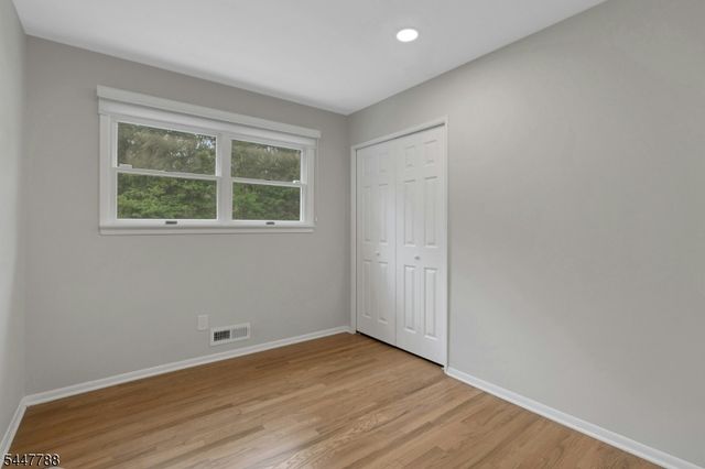 165 GREENWOOD DR, Long Hill Twp., NJ 07946