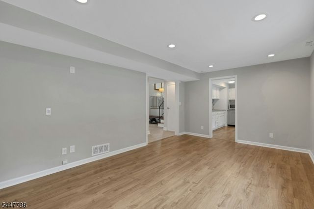 165 GREENWOOD DR, Long Hill Twp., NJ 07946
