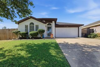 8105 Cannonwood Drive, Fort Worth, TX 76137