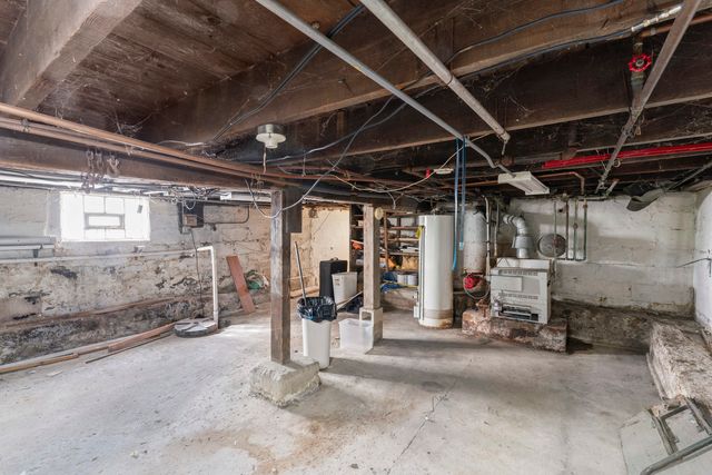 1038 Indiana Avenue, Waukegan, IL 60085