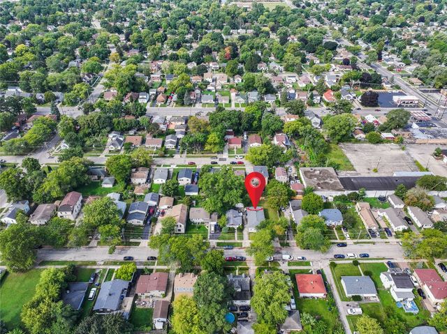 1038 Indiana Avenue, Waukegan, IL 60085