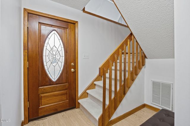 1235 Selwyn Lane, Cary, NC 27511