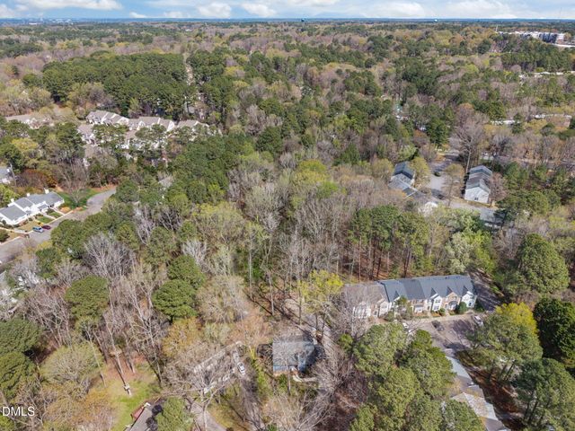 1235 Selwyn Lane, Cary, NC 27511