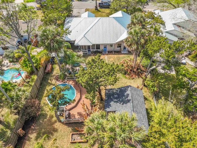 18 Solano Ave, St Augustine, FL 32080