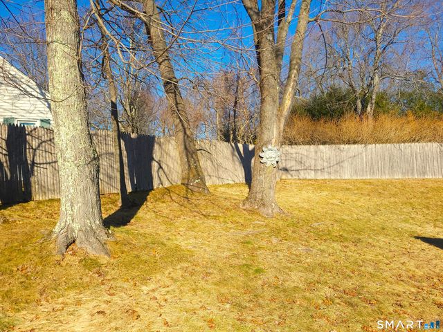 19 Bancroft Road, Vernon, CT 06066