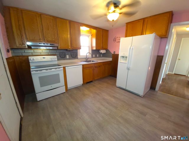 19 Bancroft Road, Vernon, CT 06066