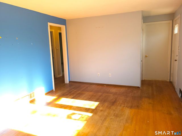 19 Bancroft Road, Vernon, CT 06066