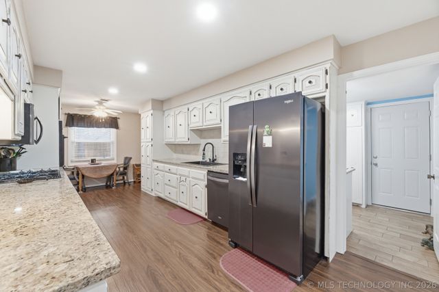 2358 London Lane, Bartlesville, OK 74006