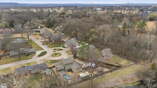 2358 London Lane, Bartlesville, OK 74006