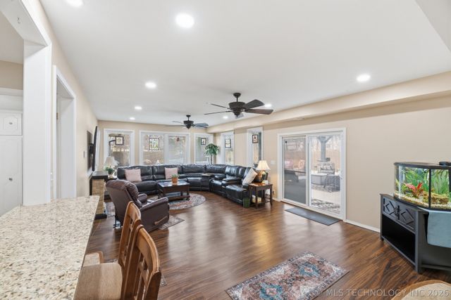 2358 London Lane, Bartlesville, OK 74006