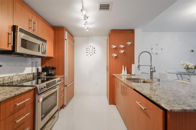 10275 Collins Ave 307, Bal Harbour, FL 33154