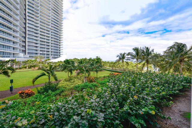 10275 Collins Ave 307, Bal Harbour, FL 33154