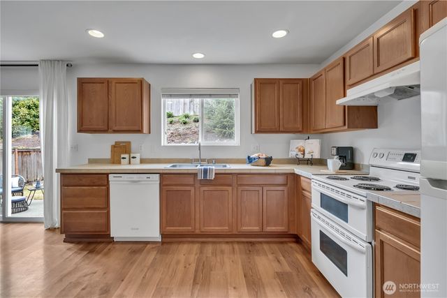 9929 195th Avenue E, Bonney Lake, WA 98391