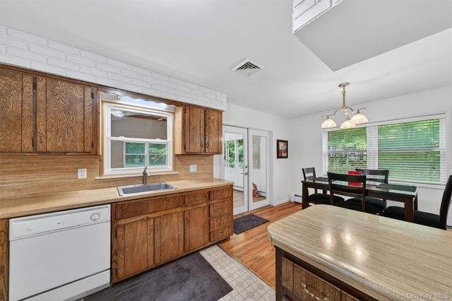 38 Emperor Lane, Montgomery, NY 12549