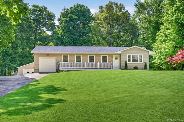 38 Emperor Lane, Montgomery, NY 12549
