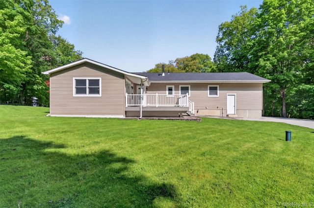 38 Emperor Lane, Montgomery, NY 12549