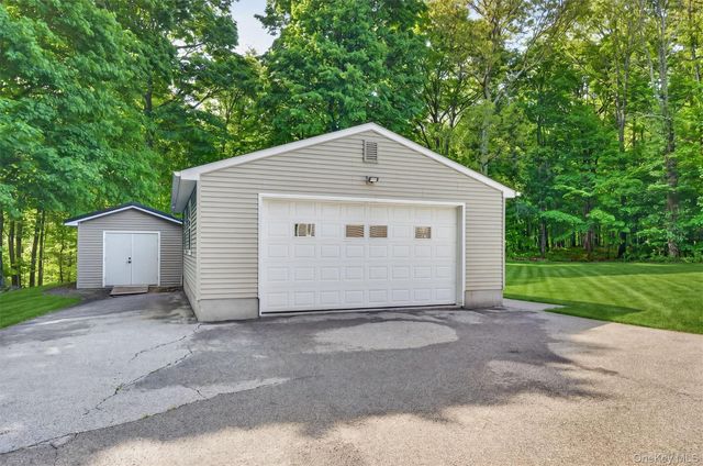 38 Emperor Lane, Montgomery, NY 12549