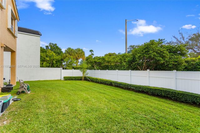 15558 NW 12th Ct, Pembroke Pines, FL 33028