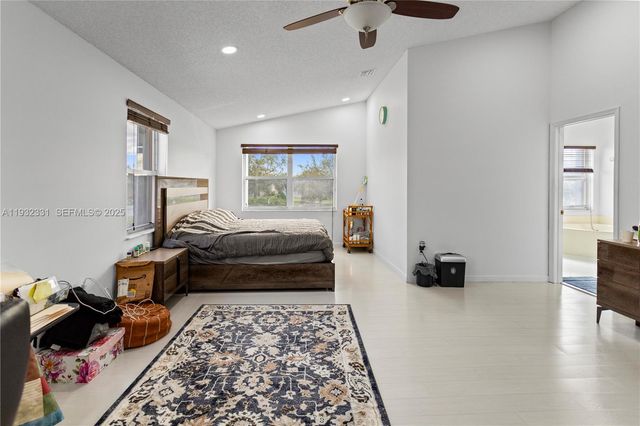 15558 NW 12th Ct, Pembroke Pines, FL 33028