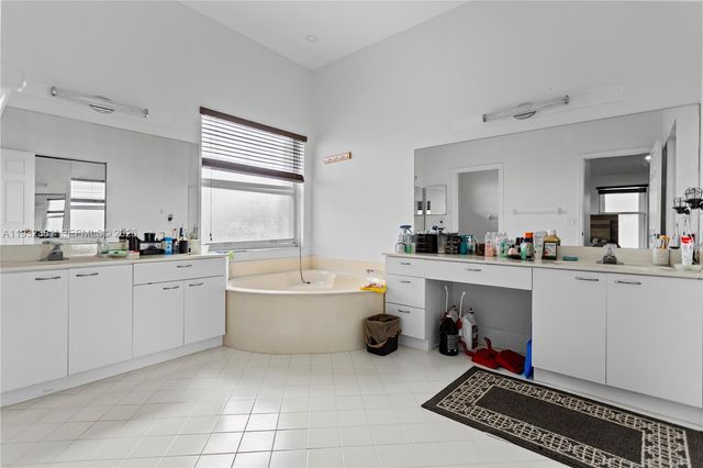 15558 NW 12th Ct, Pembroke Pines, FL 33028