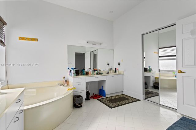 15558 NW 12th Ct, Pembroke Pines, FL 33028