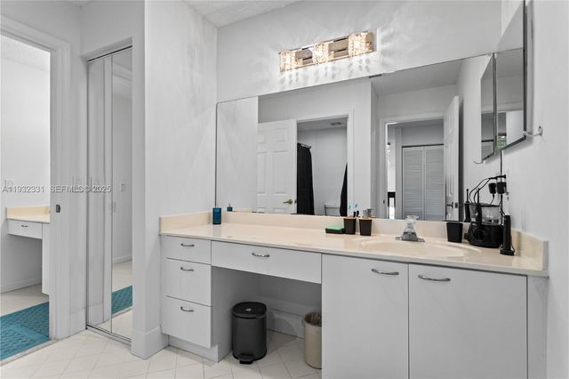 15558 NW 12th Ct, Pembroke Pines, FL 33028